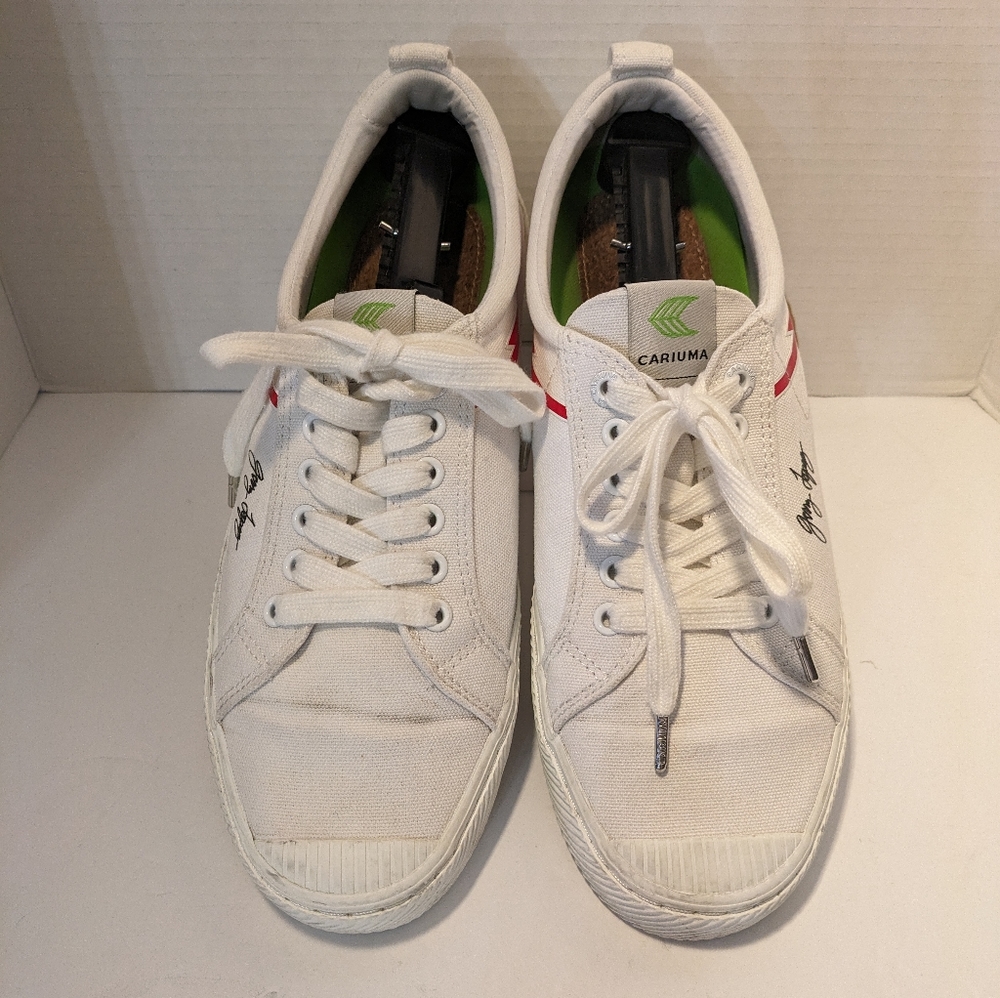 Cariuma sneakers white with red lighting bolt strip Jerry Lopez M10/W11.5